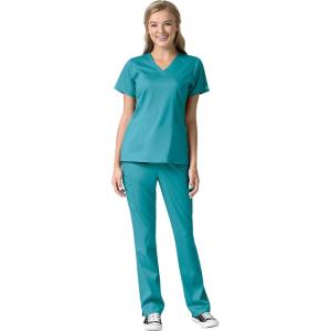 WonderWink Pro Women’s 4 Pocket V-Neck Top & Moderate Flare Leg Cargo Pant Scrub Set + Badge Reel(Teal)
