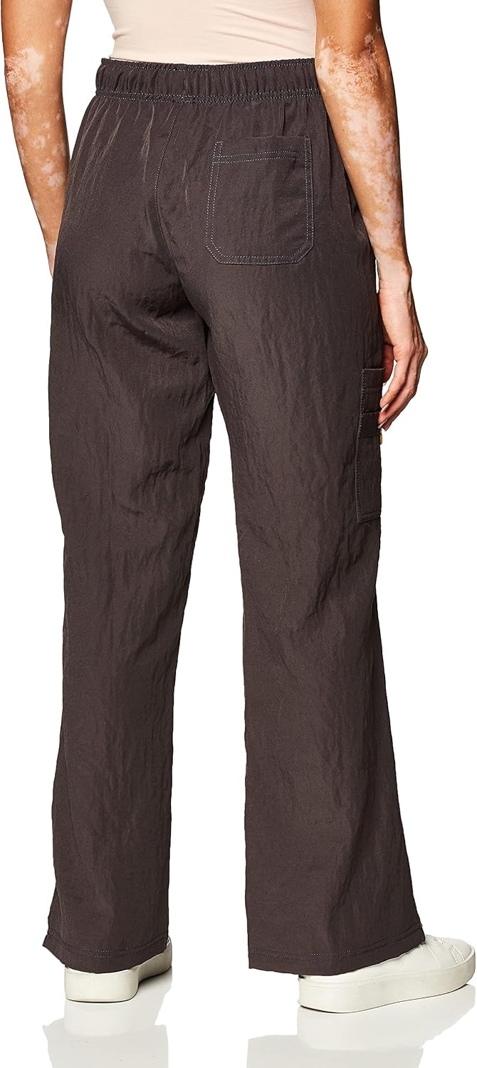 image:imageWonderWink Womens Petite FourStretch Sporty Cargo Scrub Pant PetitePewter